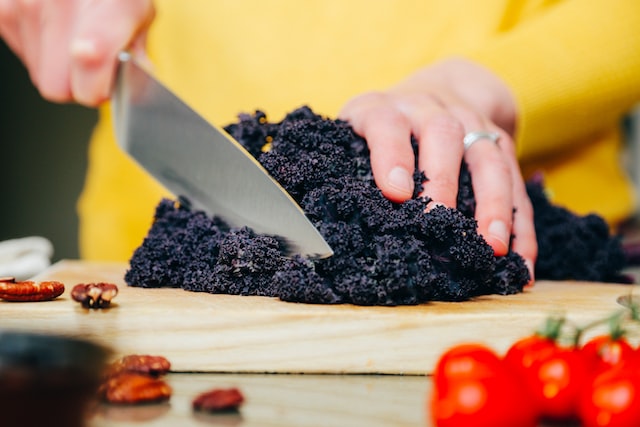 Качествен готварски нож – тайният коз на практичните домакини